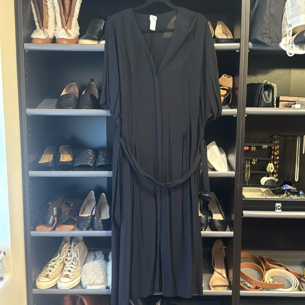 Belted black maxi!